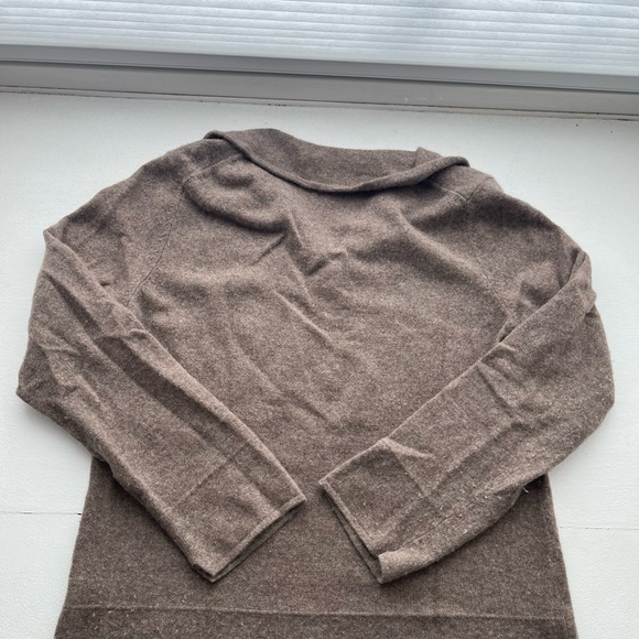 Prive 100% Cashmere Sweater - Picture 4 of 5